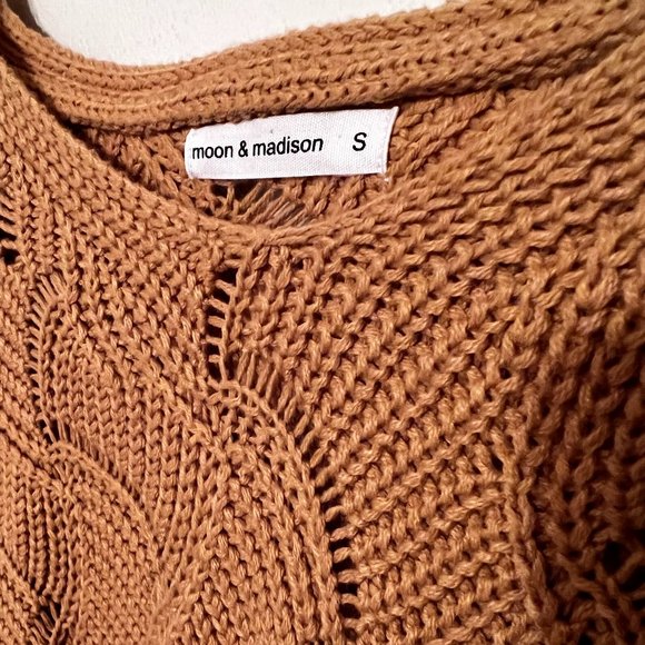 Moon & Madison Small Mustard Yellow Sweater - Picture 2 of 3